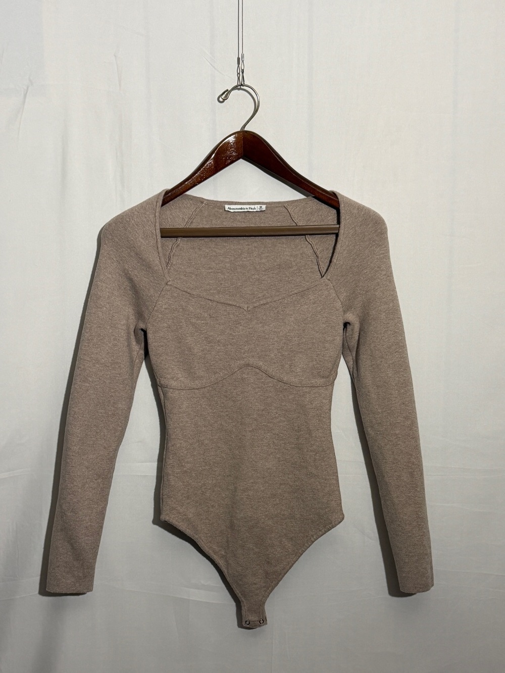 Abercrombie Long-Sleeve Sweetheart Sweater Bodysuit Taupe M